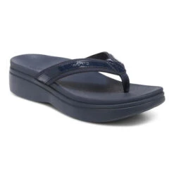 Womens Vionic High Tide II In Navy